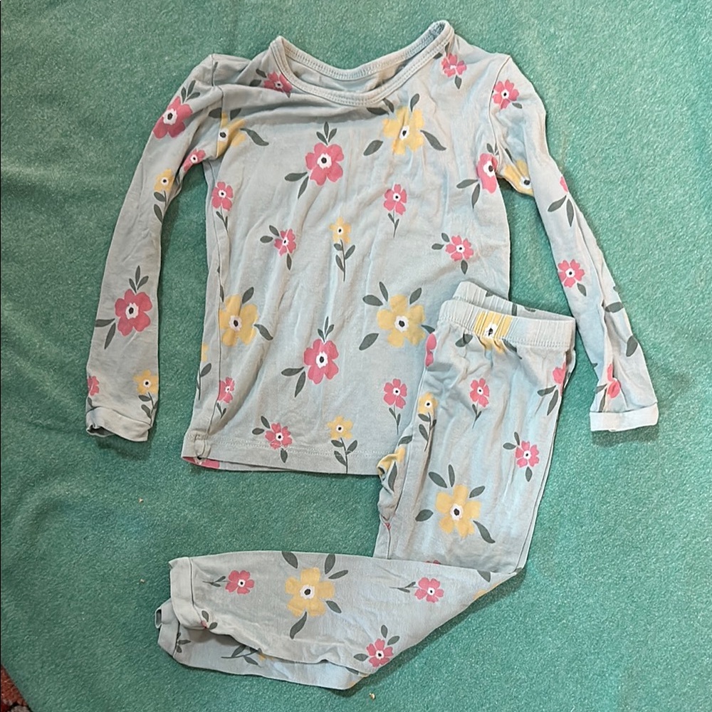 Kyte Baby long sleeve Pajama set 2T